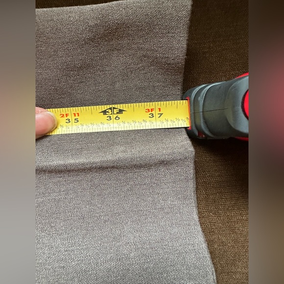 Liz Claiborne Audra Low Rise Waist Brown Straight Leg Dress Pants Sz 8P Pleated - Picture 15 of 15